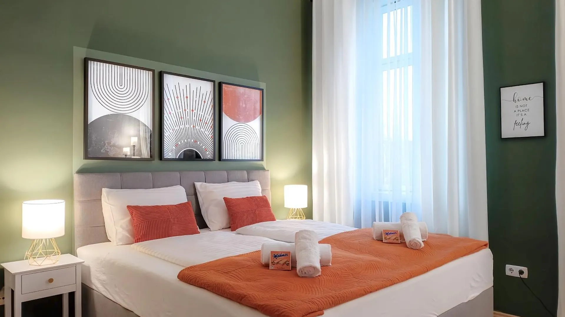 Apartments Deluxe Zum Wohlfuehlen فيينا